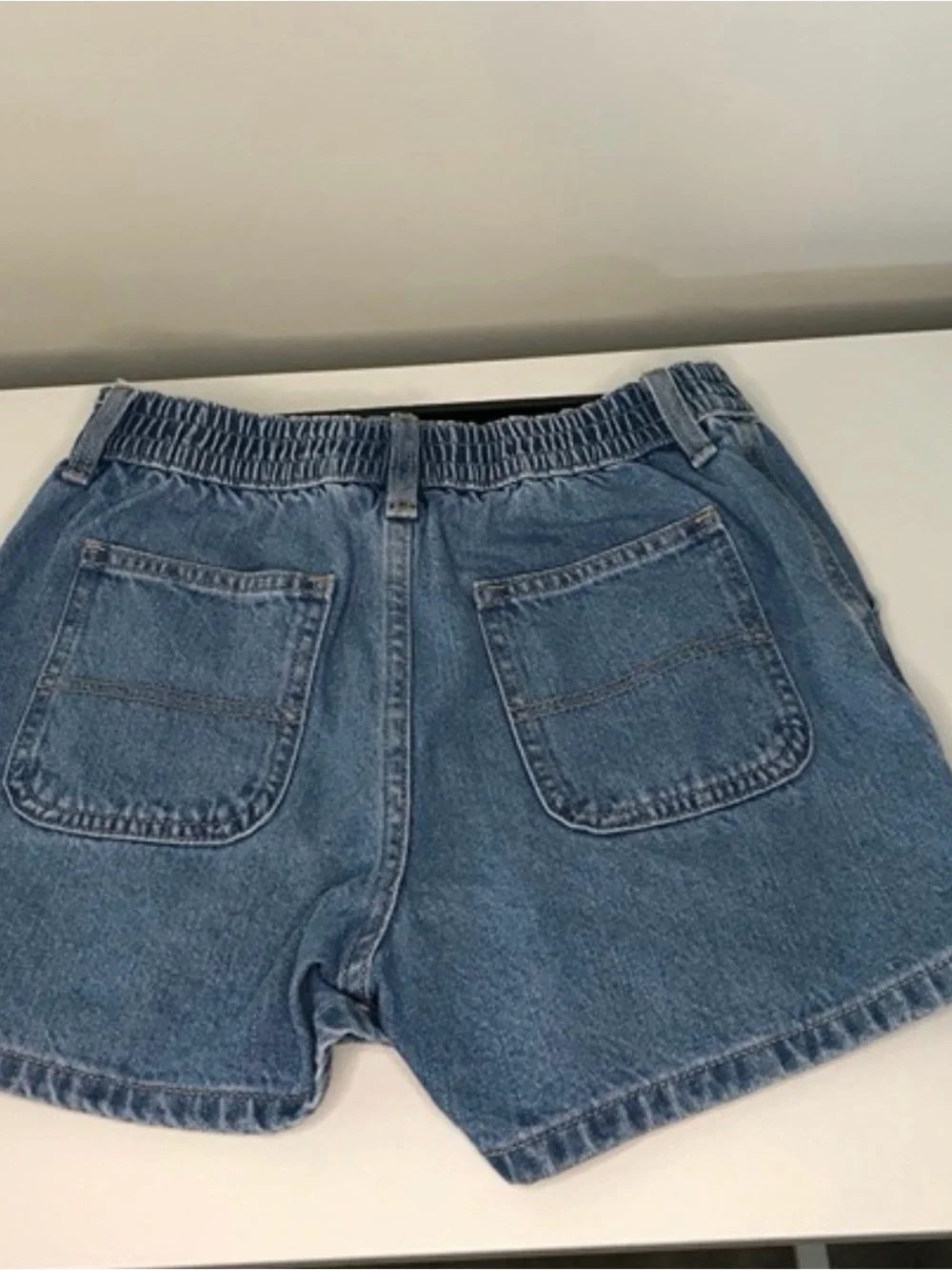 Old Navy Medium Blue Elastic-Waist Denim Shorts